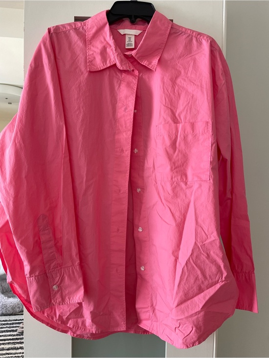 H&M Tops - H&M Bright Pink Button-Up Shirt